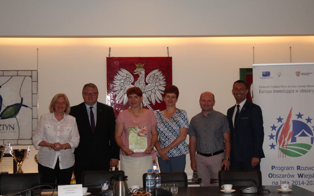 Budowa sieci kanalizacji sanitarnej wraz z przebudową sieci wodociągowej w miejscowości Sączkowo