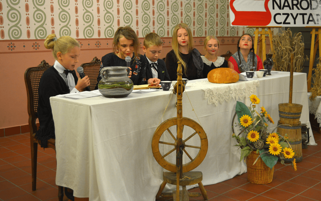Akcja Narodowego Czytania “Wesela” Wyspiańskiego w Kaszczorze