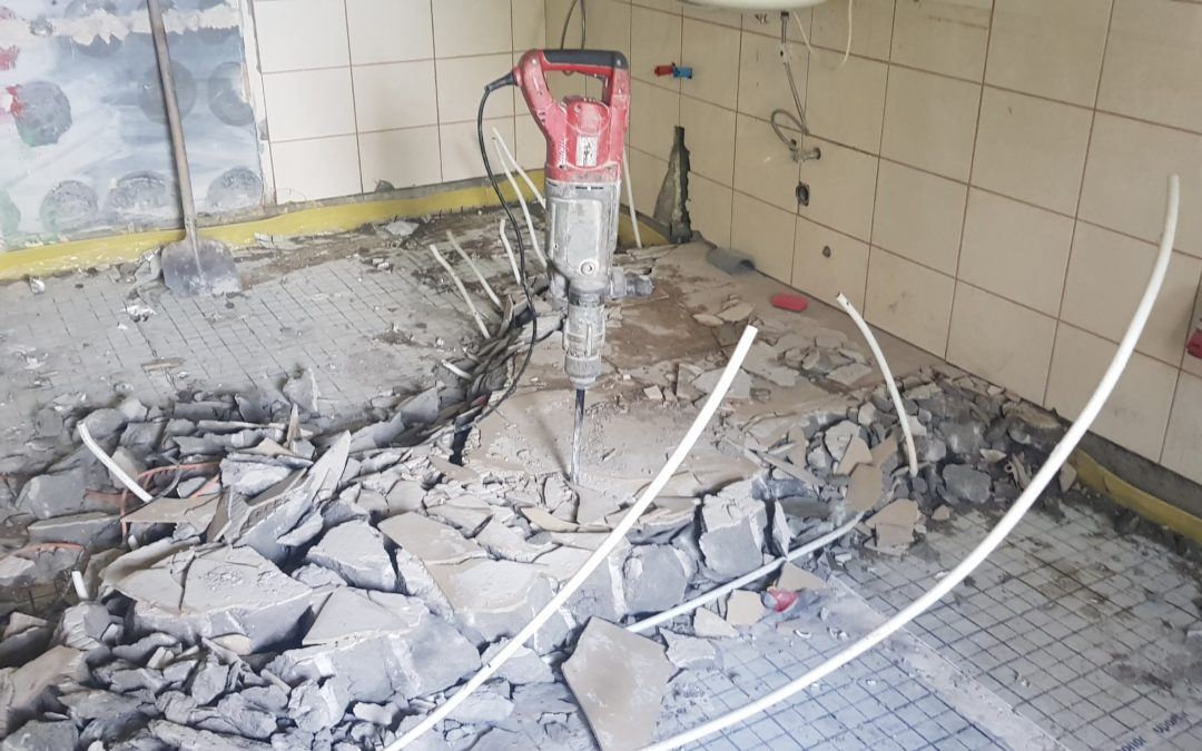 Rozpoczęto prace związane z rozbudową sali wiejskiej w Błotnicy na Dom Dziennego Pobytu Seniora oraz Żłobek