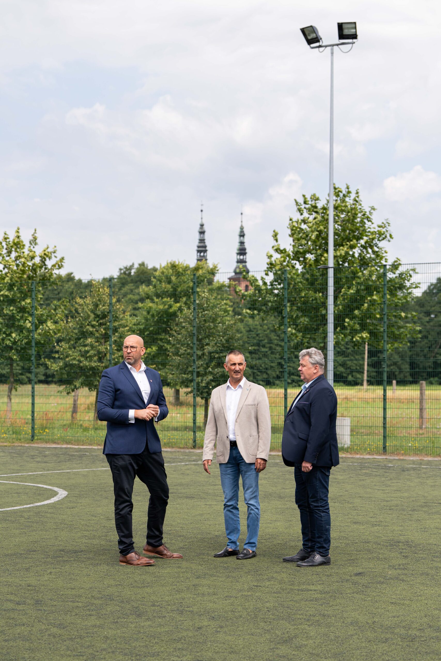 na zdjęciu wójt gminy Przemęt Janusz Frąckowiak, Starosta Wolsztyński Jacek Skrobisz i Poseł Jakub Rutnicki