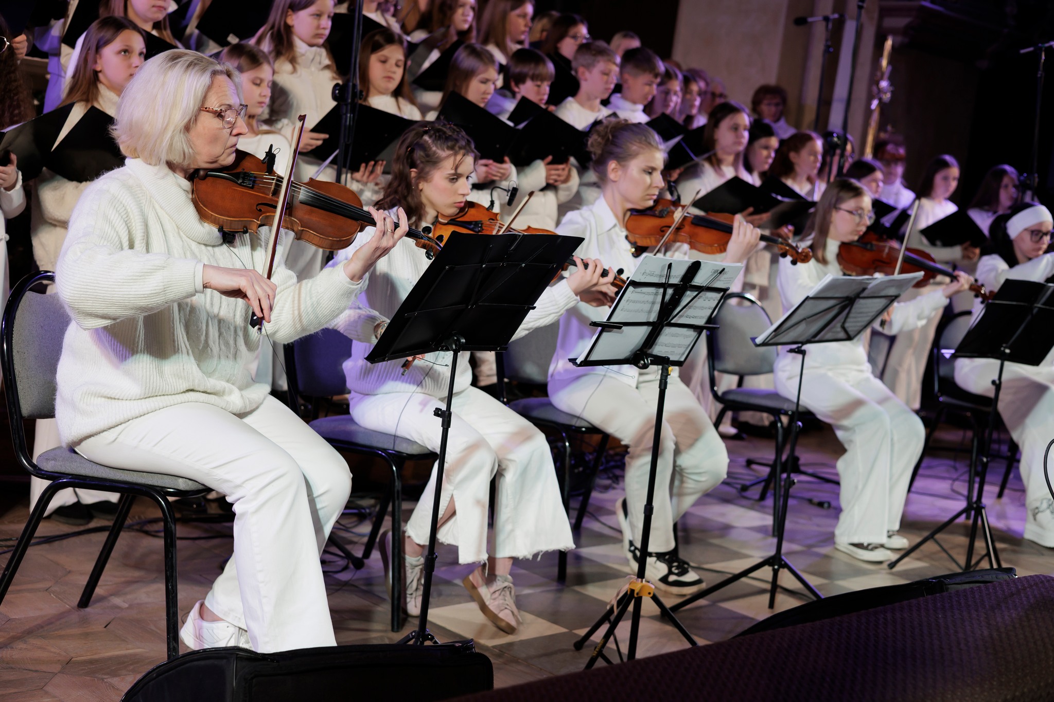 Na fotografii chór podczas występu.